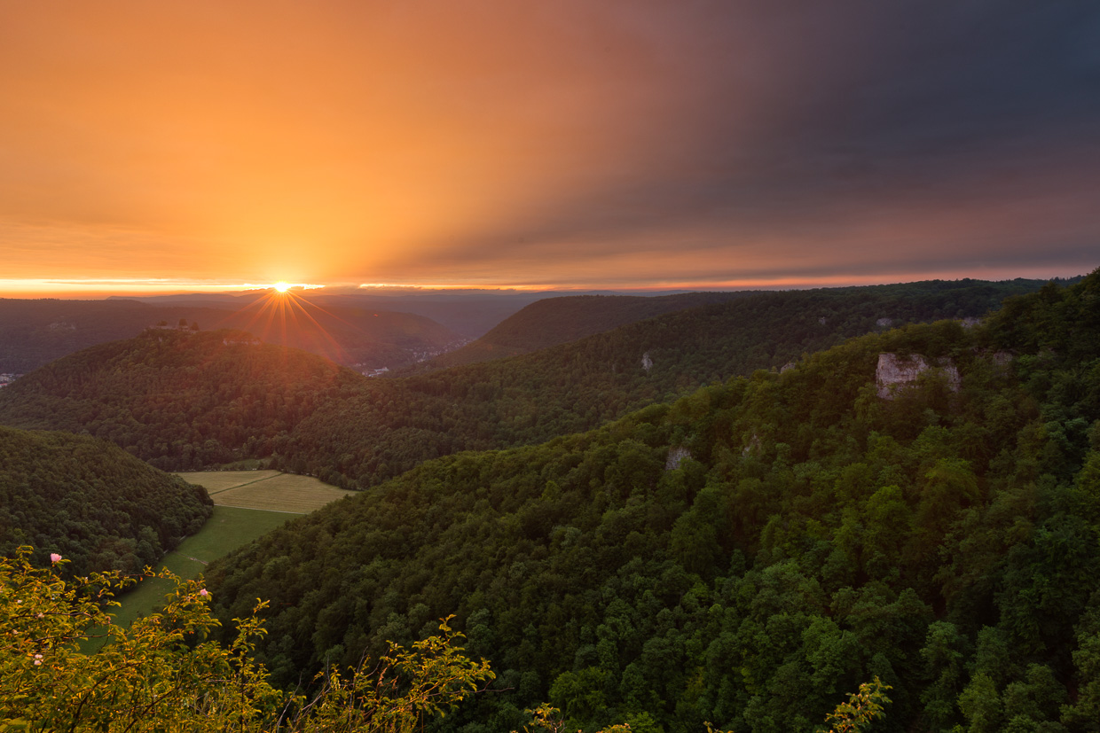 Sponnenaufgang hinter Hohenurach