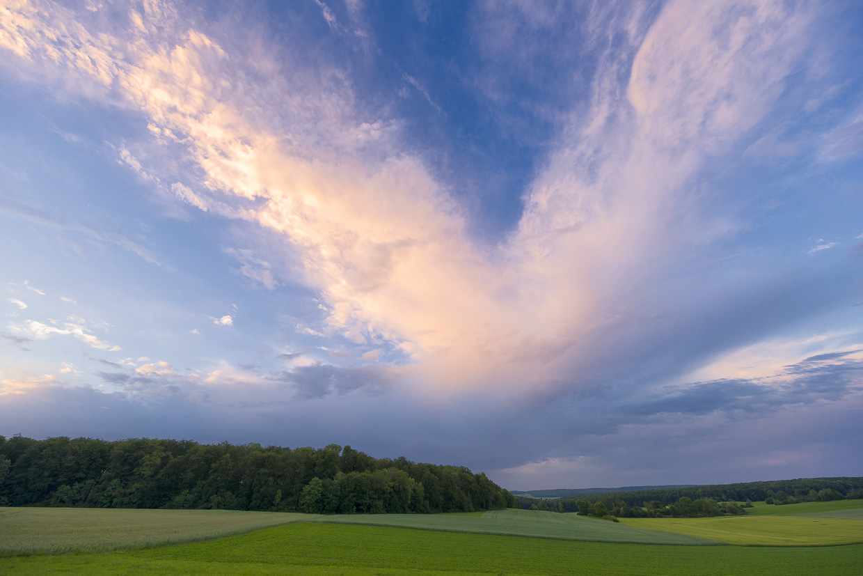 Wolken über der Alb-Landschaft