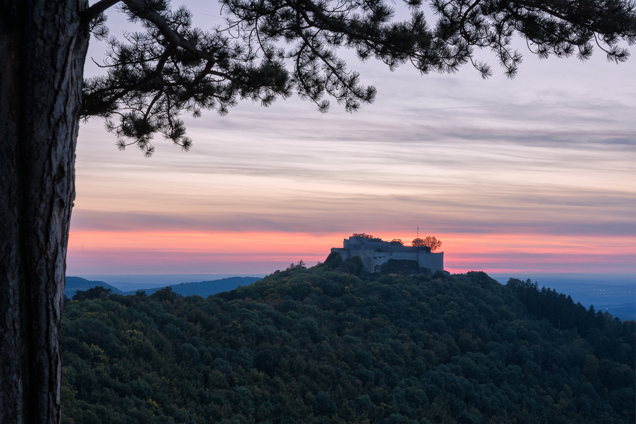 Hohenneuffen am Abend